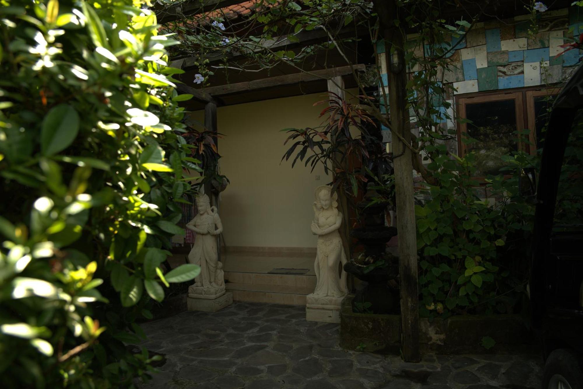 Sha San Gar * Banjar (Bali)